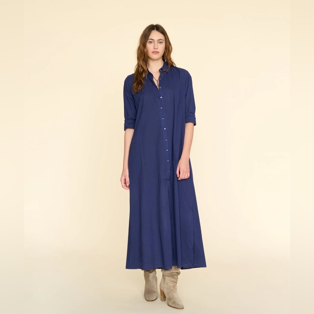 Xirena Boden Lightweight Midi Shirtdress Size Medium in Navy